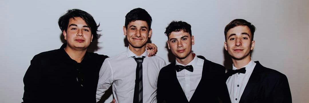 santidebegnach's profile banner image