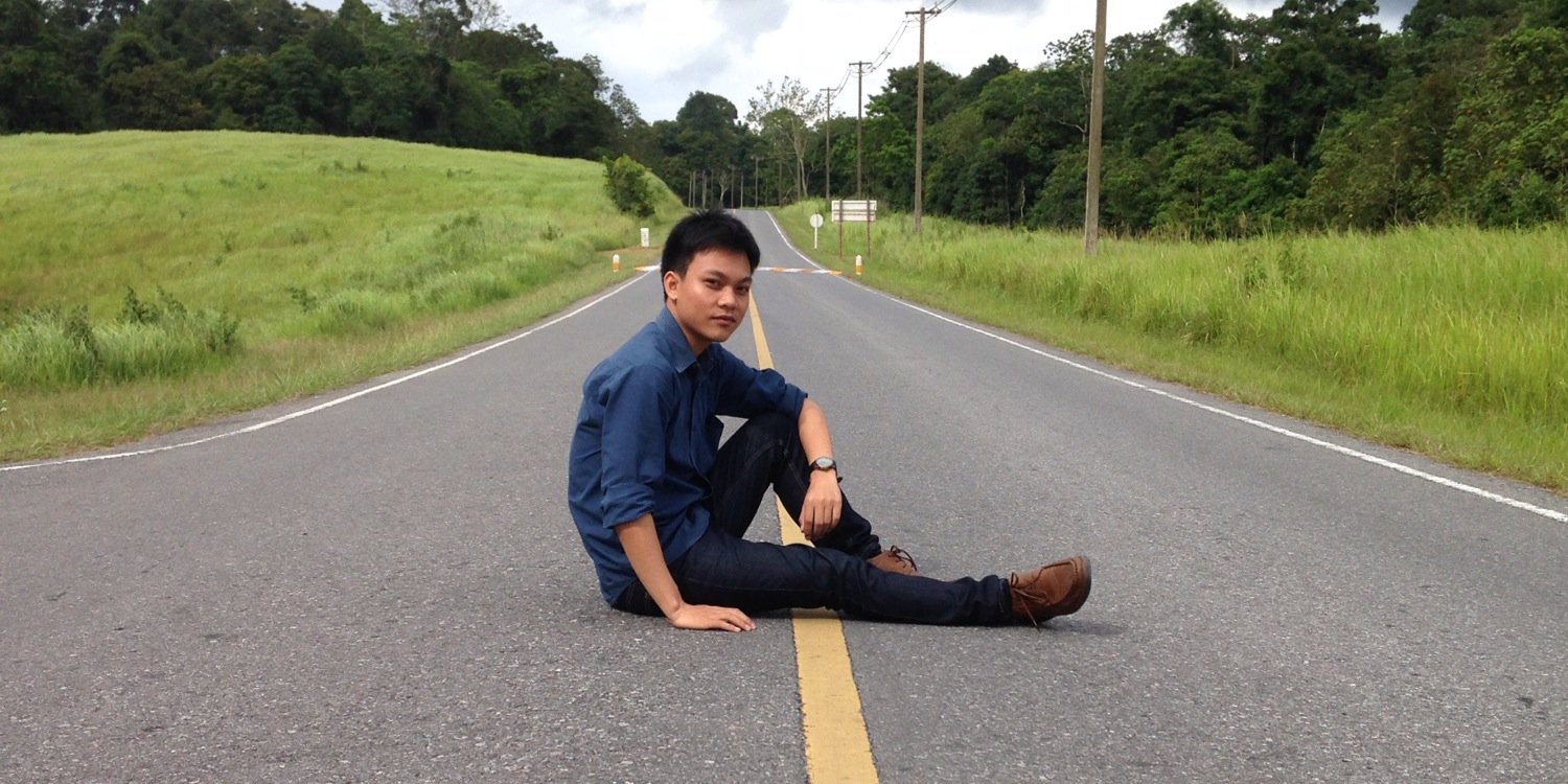 Um_Poompipat's profile banner image