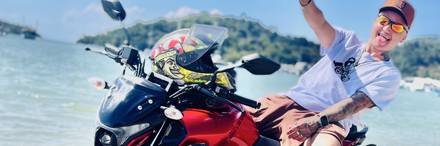 di_edbtb's profile banner image