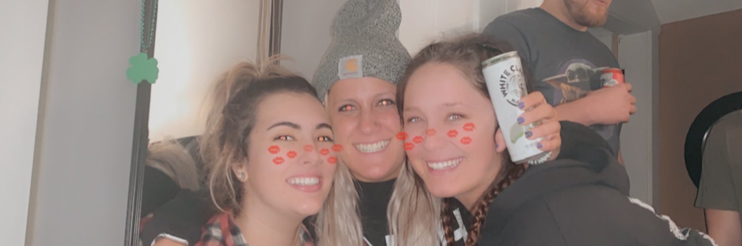 bloomtaylor24's profile banner image