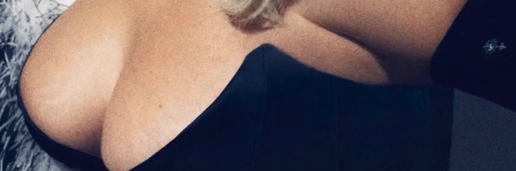 GONE GIRL 🌊 banner