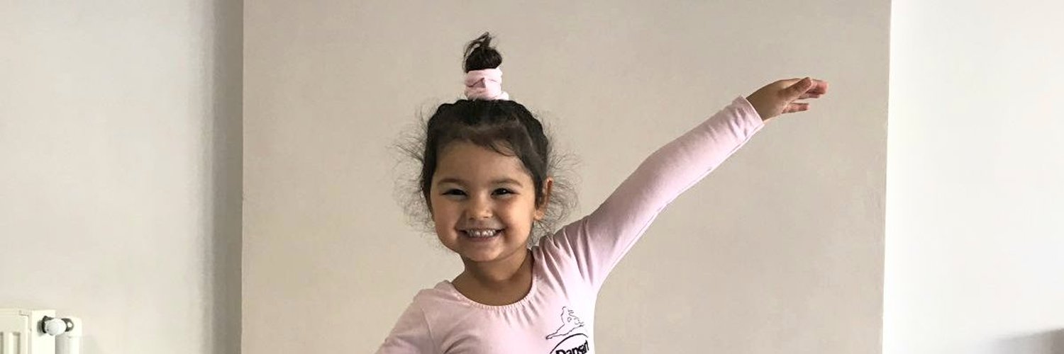 nadidekarabay's profile banner image
