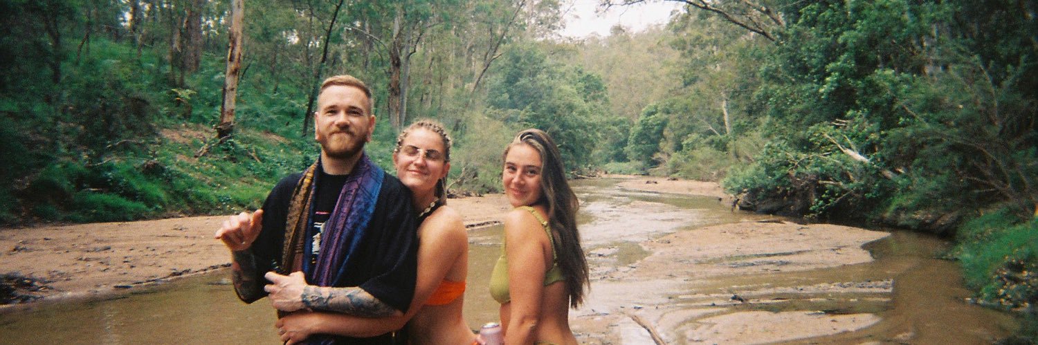 AnnieMartin13's profile banner image