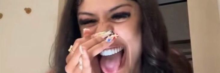 Kardi🌟🦅 banner