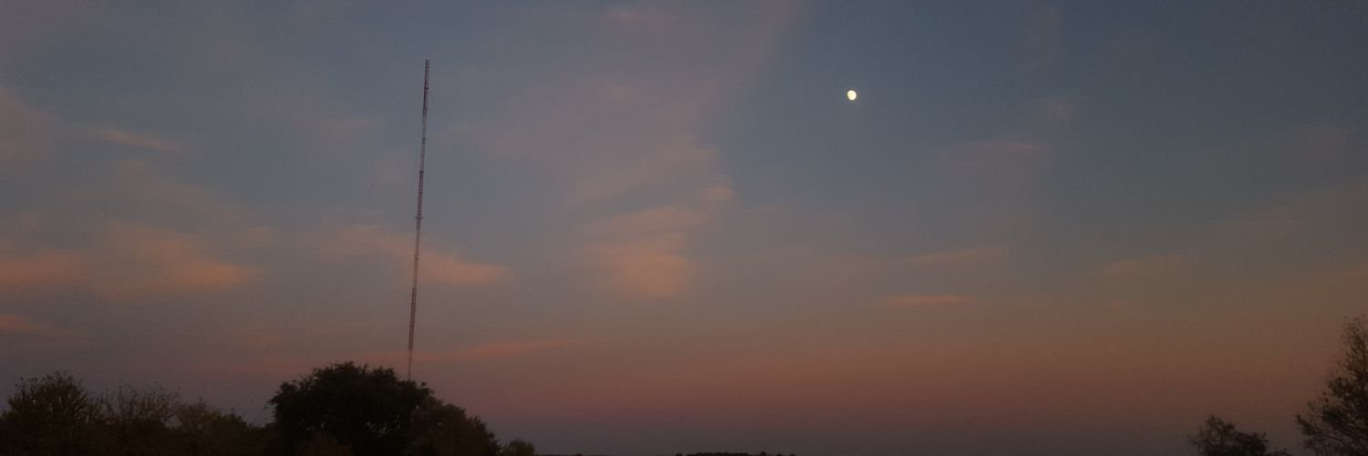 CarlaBuitr's profile banner image