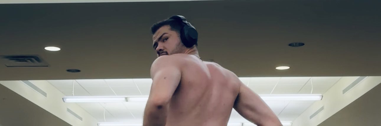 guapochuyin's profile banner image