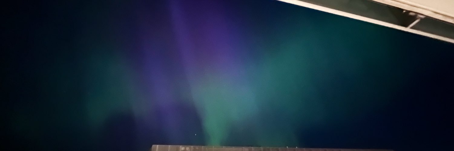 carolbcuryy's profile banner image