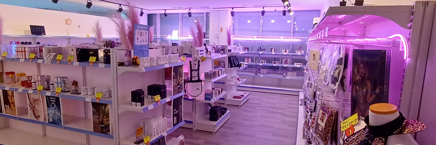joystore0307's profile banner image