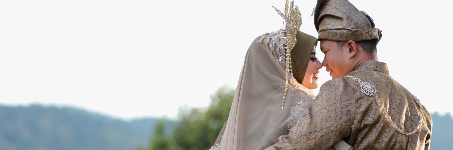 lysaapiz's profile banner image