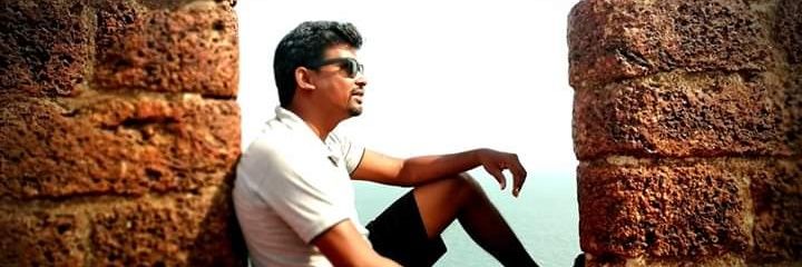 itsmevinoths's profile banner image
