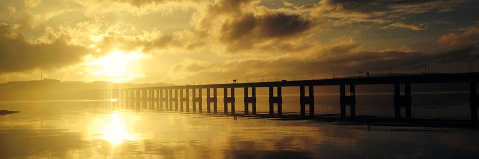 Tay Road Bridge's banner
