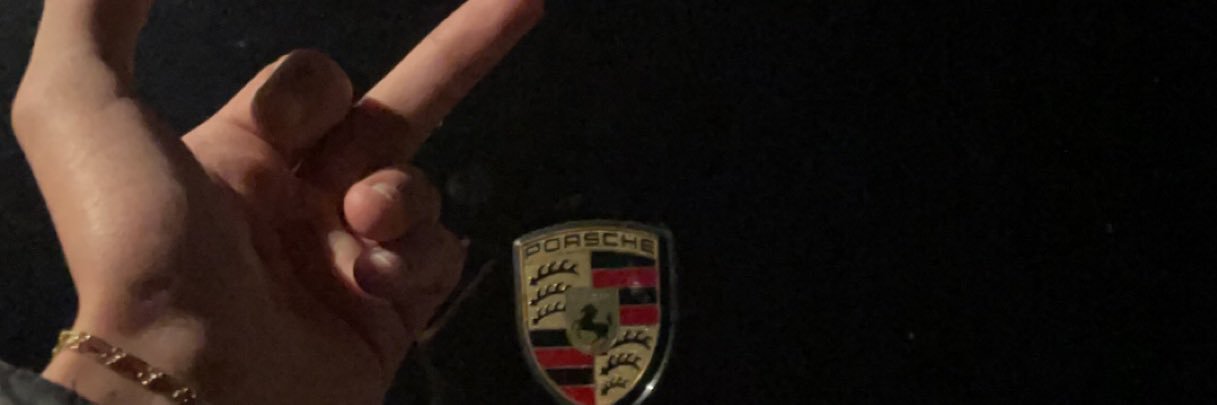 R9 banner