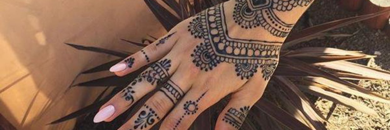 Raniia_G's profile banner image
