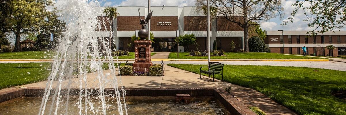 Southern Wesleyan U banner