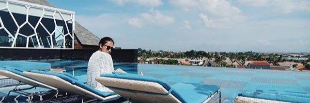 pramuderek's profile banner image