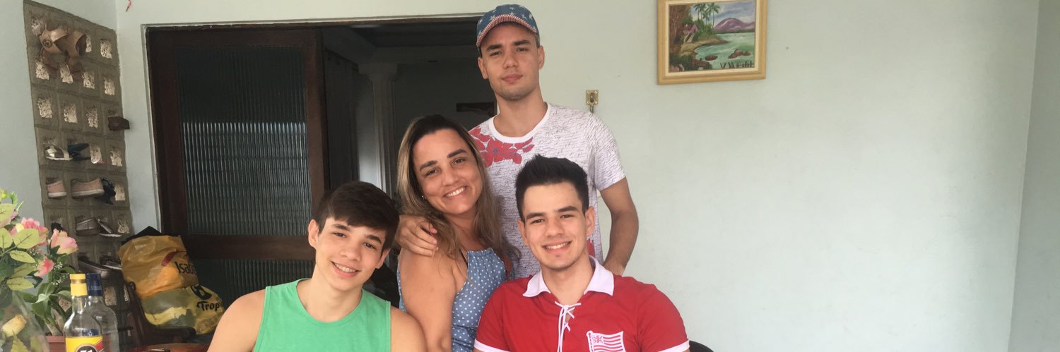 Karinemanuelle's profile banner image