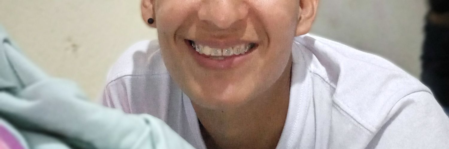 mandiz2015's profile banner image
