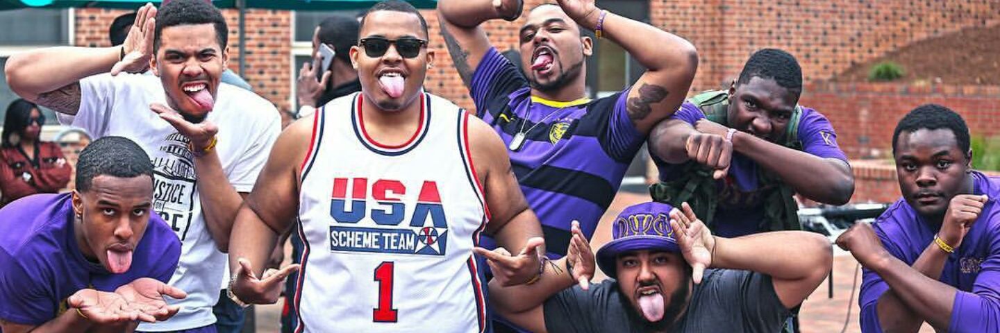 2LQue's profile banner image
