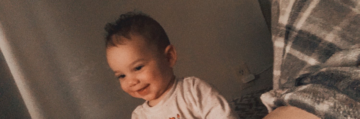 em_curry_'s profile banner image