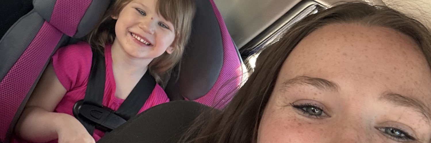 Randazie's profile banner image