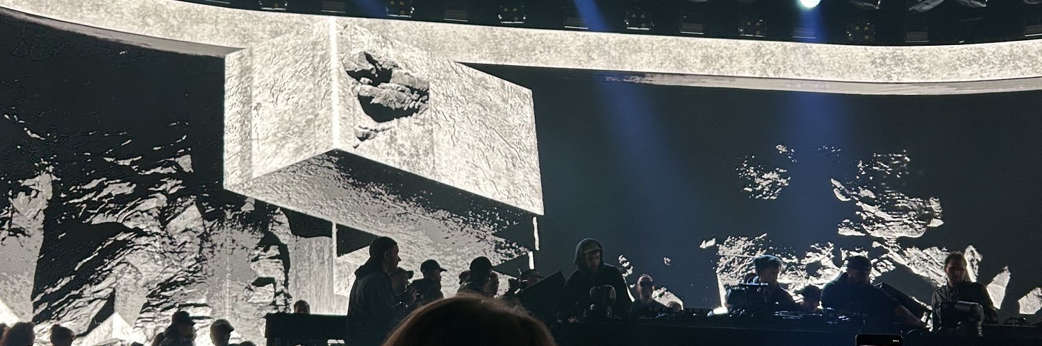 givelightt's profile banner image