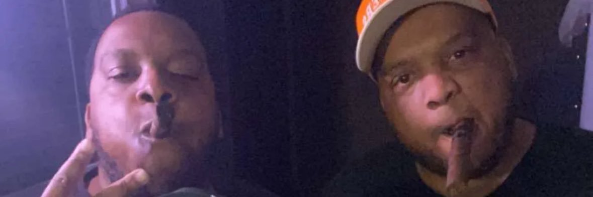 YDro32's profile banner image
