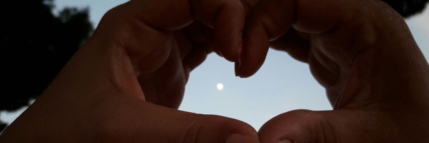 Krihsti's profile banner image
