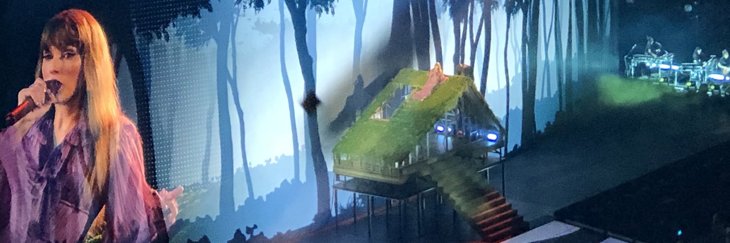 beeskneestx's profile banner image