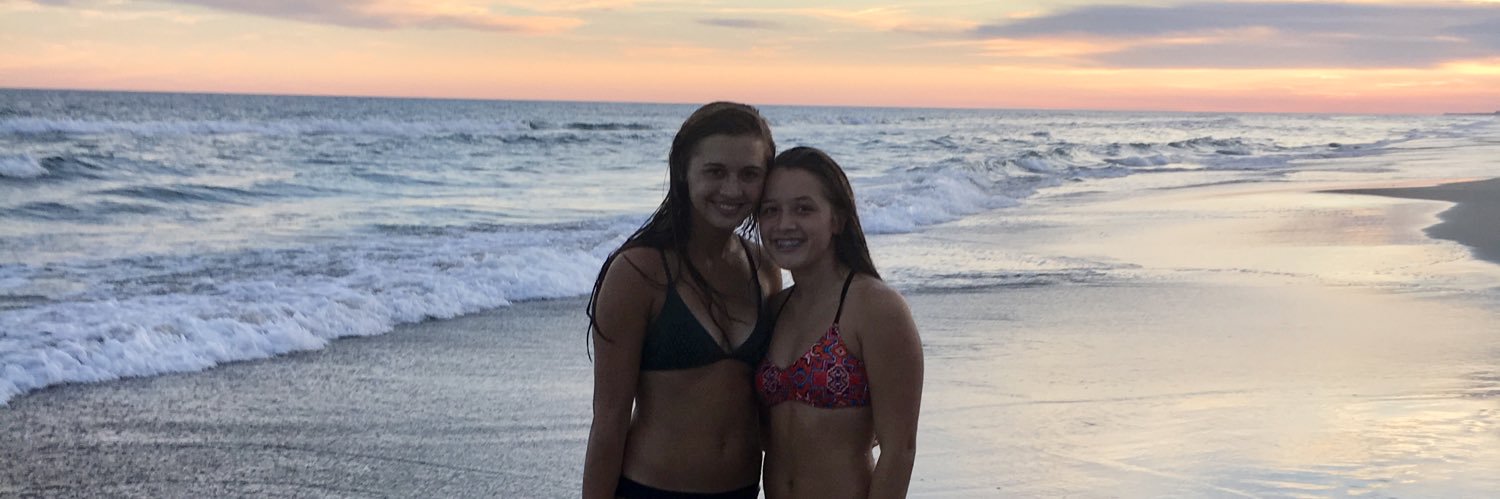 chloe_christman's profile banner image