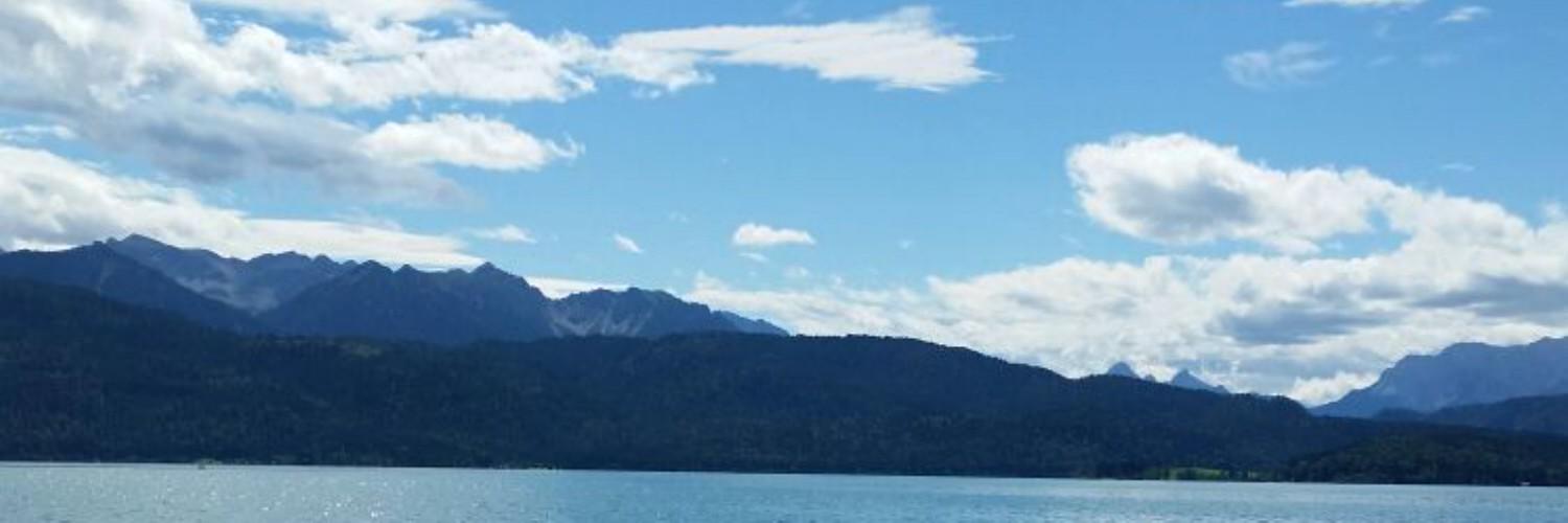2ll2tt2's profile banner image