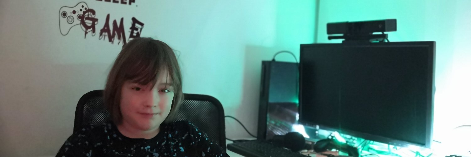 MaxTheExplorer's profile banner image