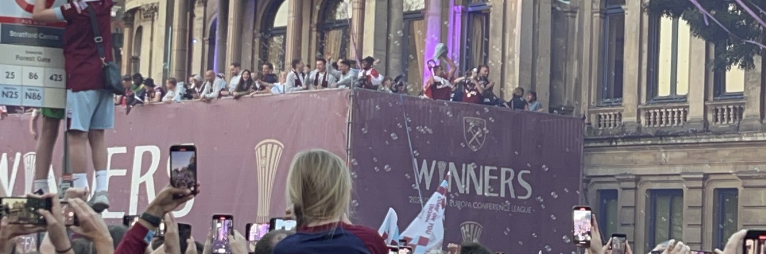 whu2021's profile banner image