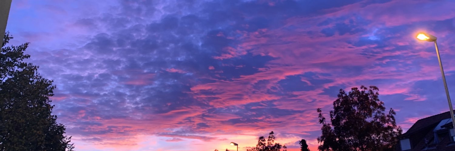 peeeachesncream's profile banner image