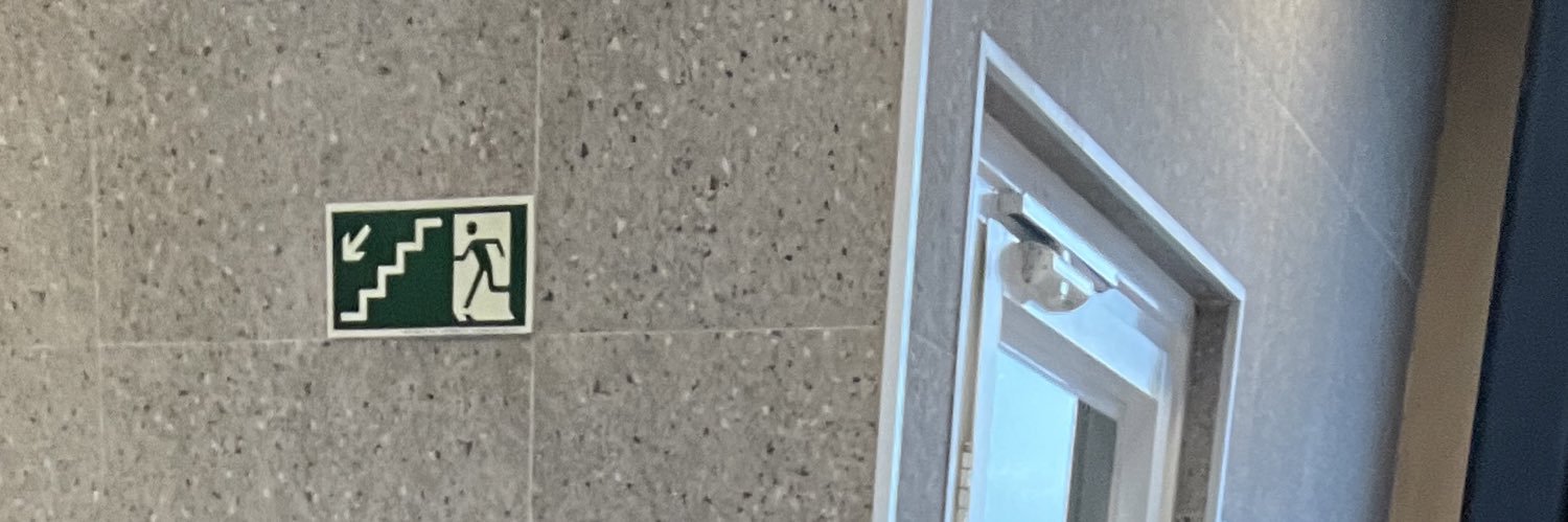 dudesbecker's profile banner image
