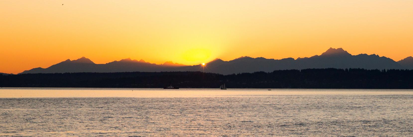 Ray's Boathouse banner