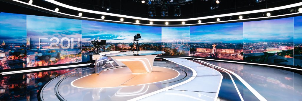 Anne-Claire Coudray banner