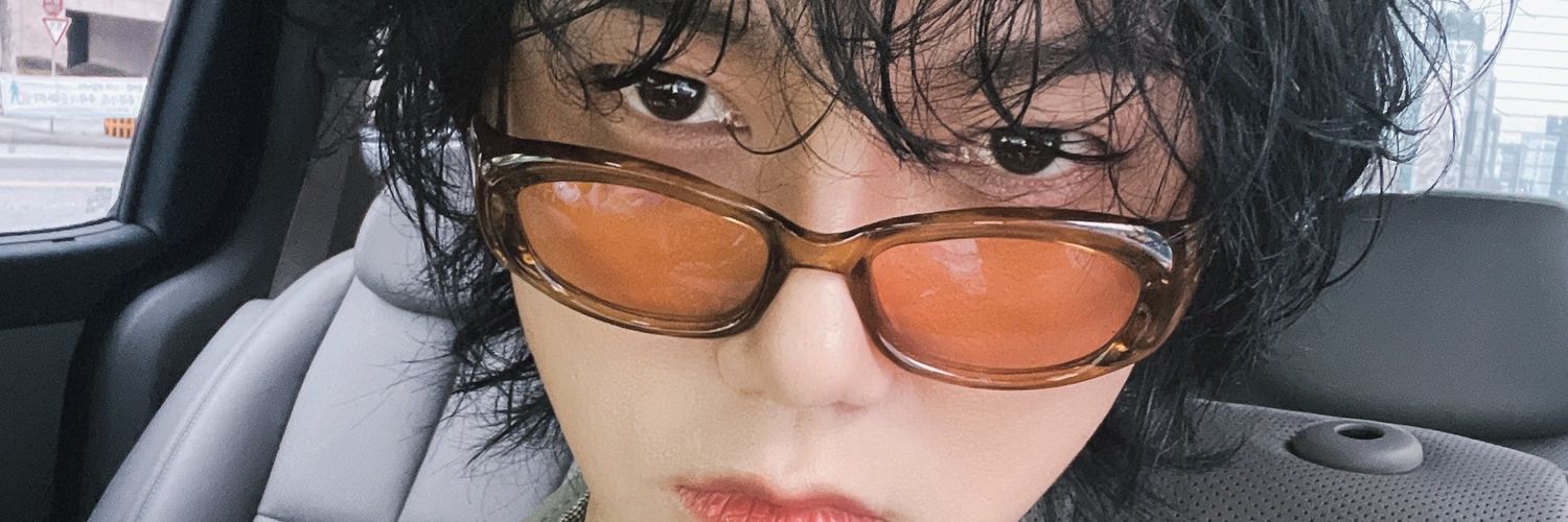 Gyz_Ye's profile banner image