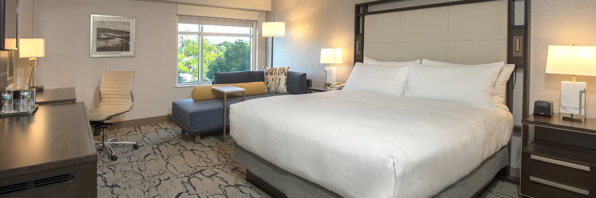 DoubleTree Manchester Downtown banner