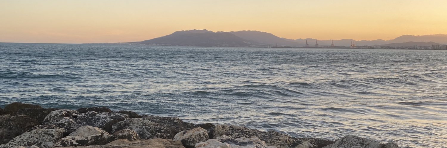 Isalara_17's profile banner image