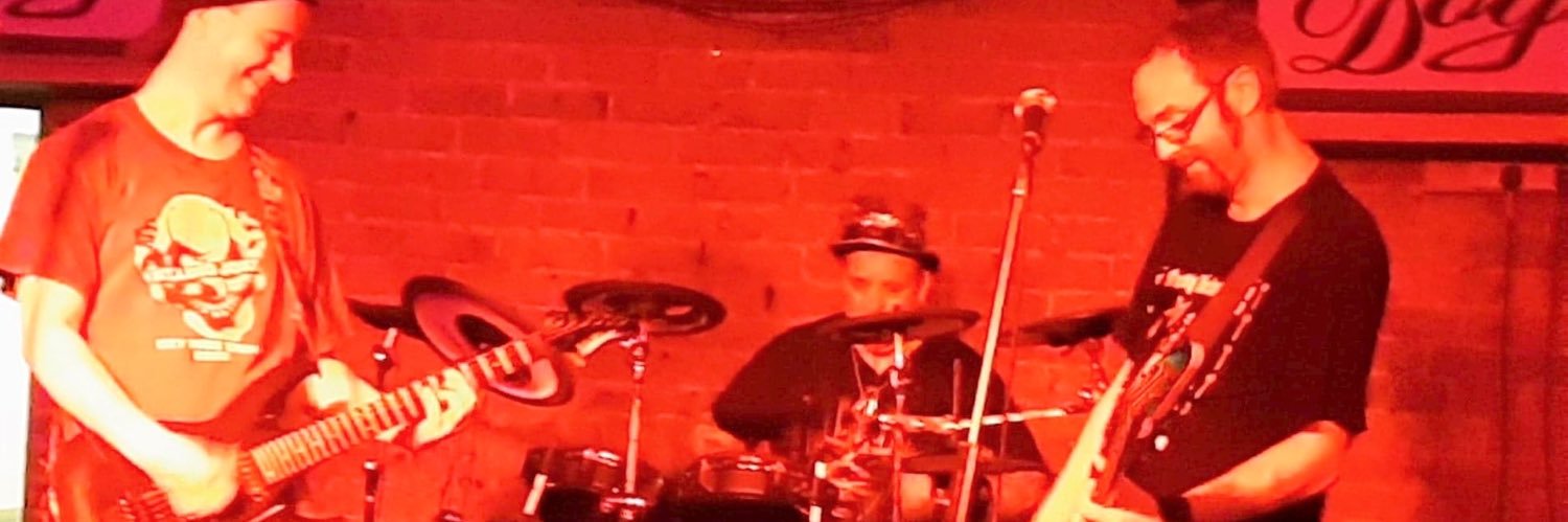 yelkcuB nitraM banner