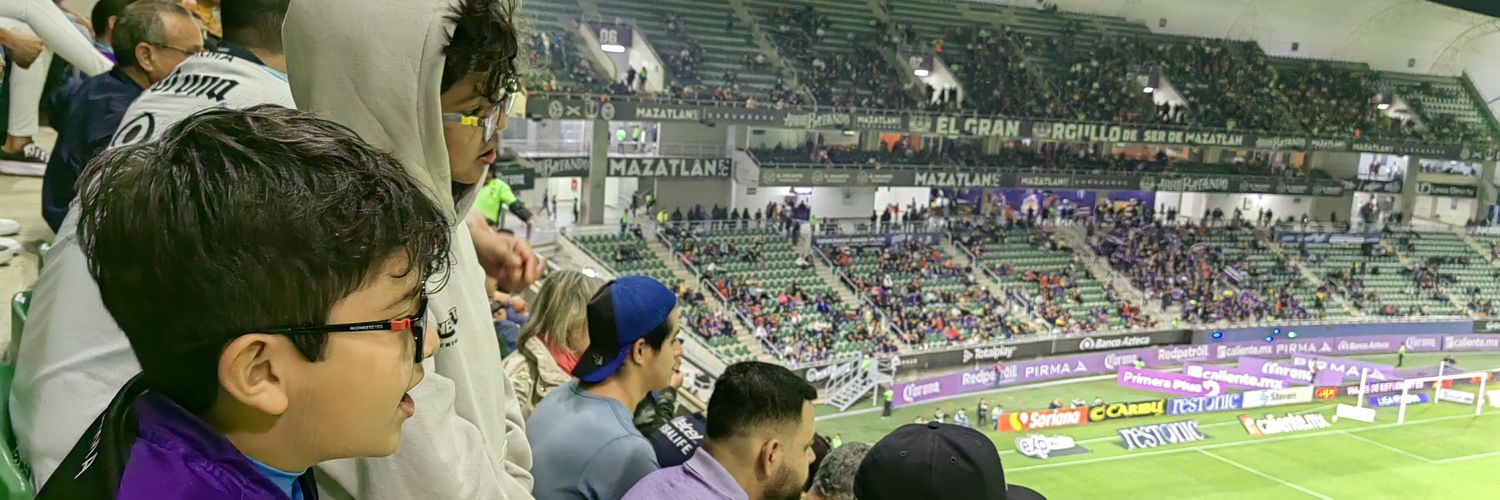 beethosoto's profile banner image