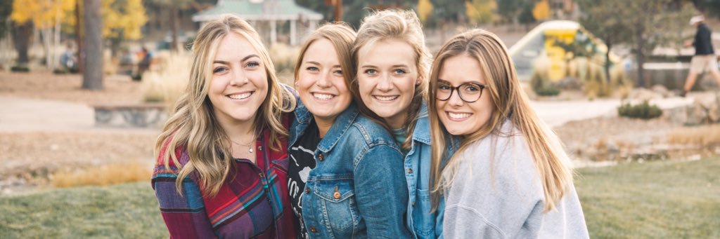 Kellycromer's profile banner image