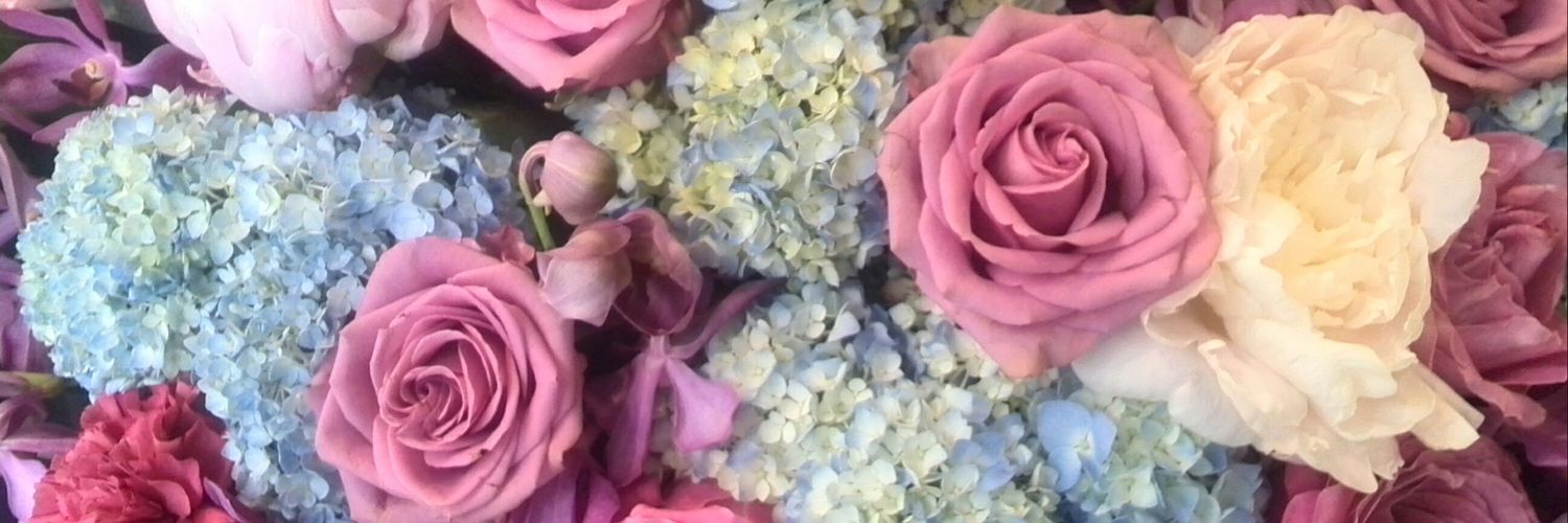 FloraFloreG8's profile banner image
