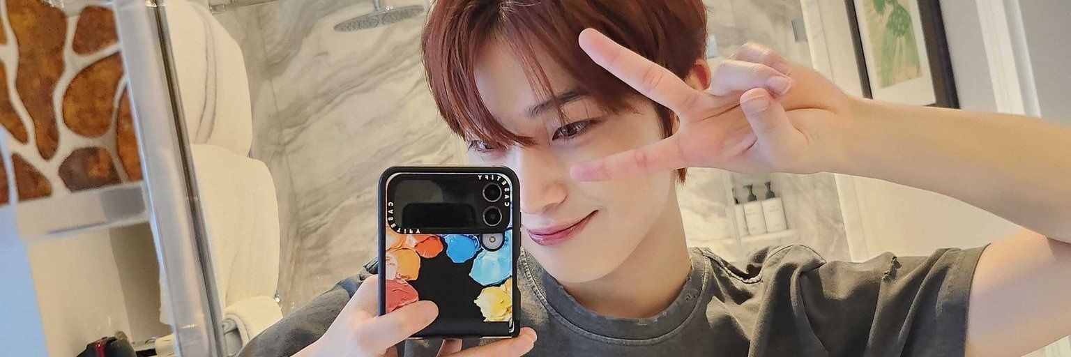 agustmix's profile banner image