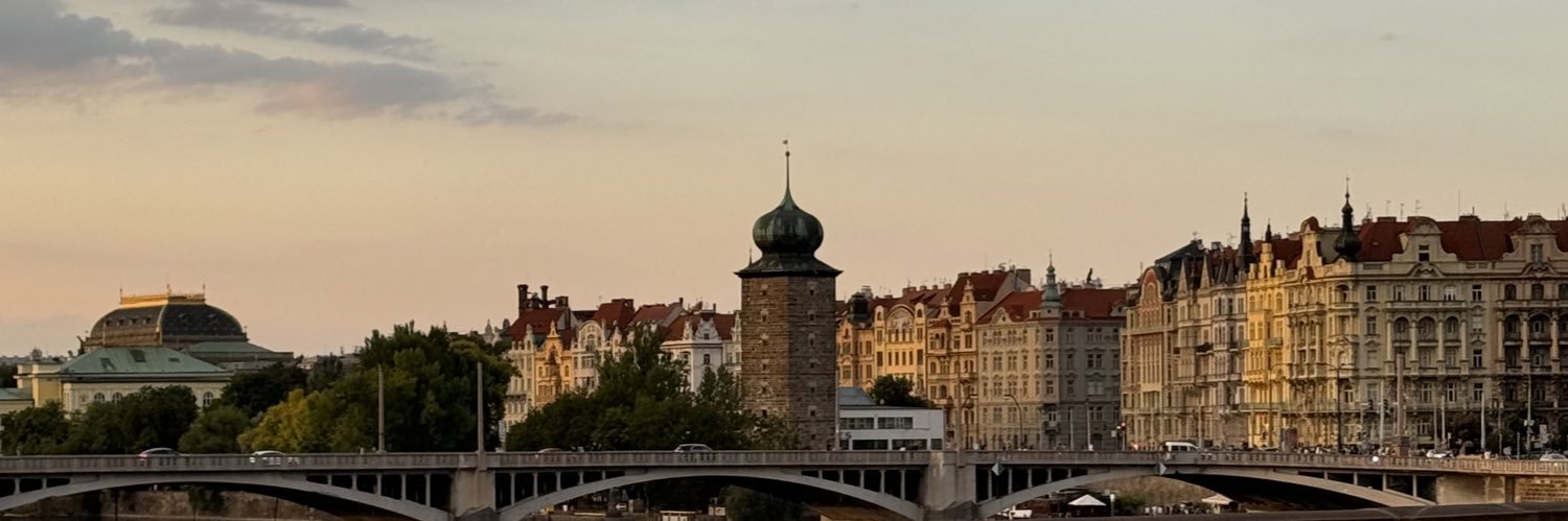 ftrshcrcd's profile banner image