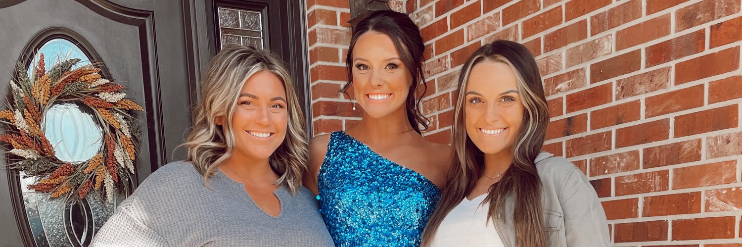 alexis_conner93's profile banner image