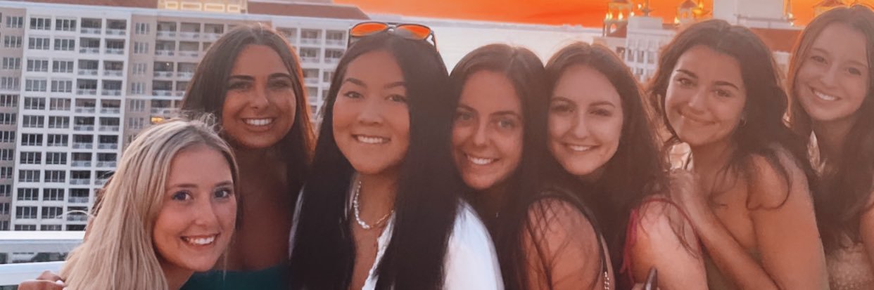oliviarossetti_'s profile banner image