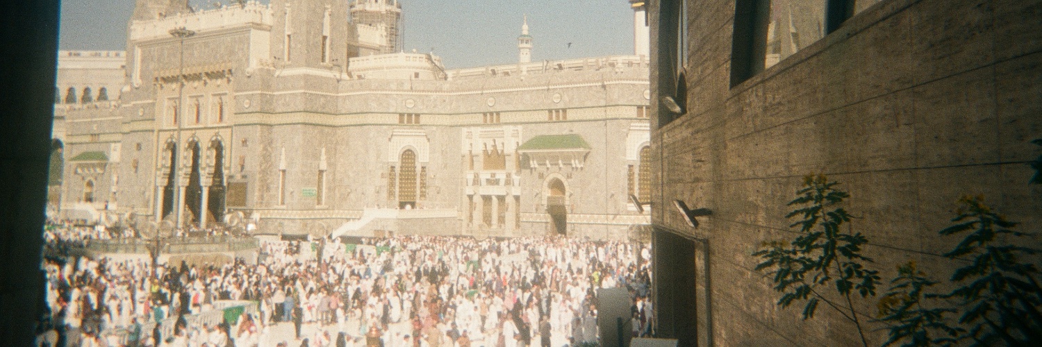 Mozazu's profile banner image