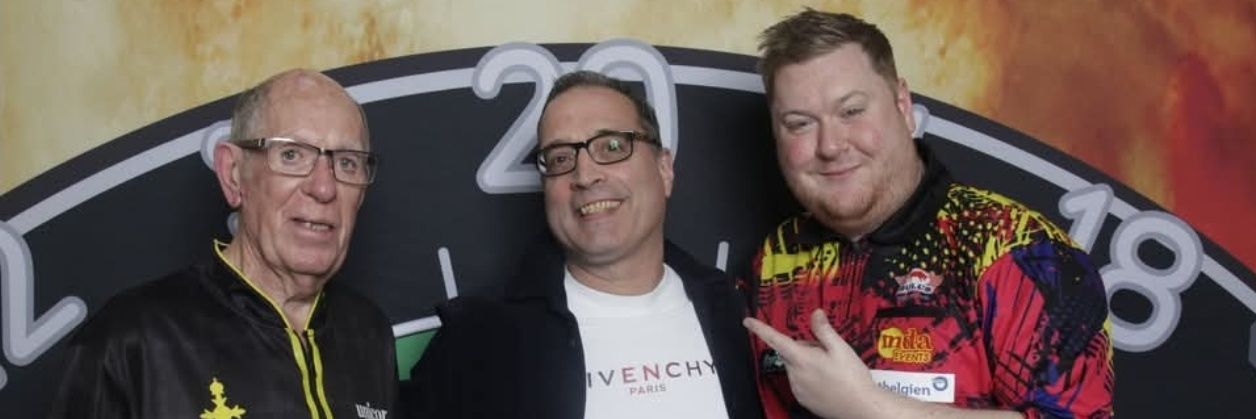 darren hilton banner