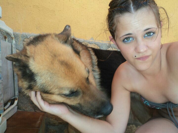 aroa_morales's profile banner image